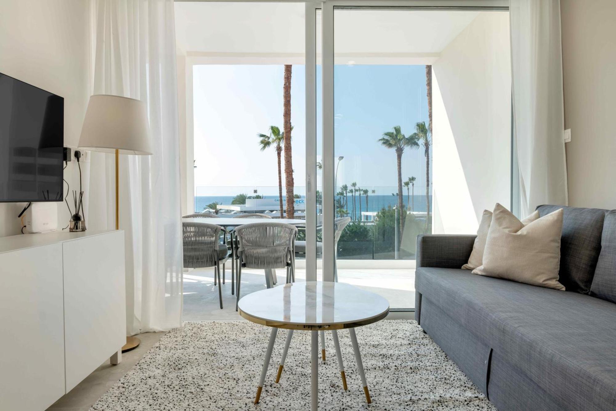 Phaedrus Living: Seaview Luxury Flat Limnaria 150 Apartment Paphos Exterior foto